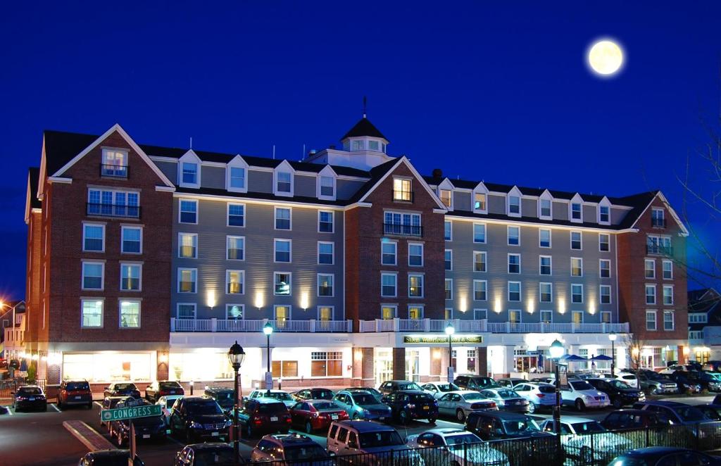 Salem Waterfront Hotel & Suites Main image 1